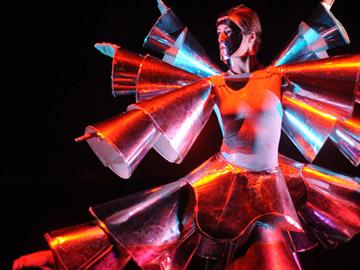 illustration-expo-nikolais-360--fred-hayes-a_liturgies_-ade-nikolais-par-ririe-woodbury-dance-company