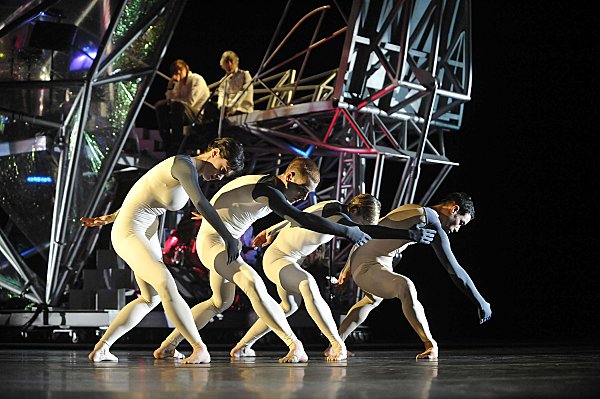 Merce-Cunningham-Beach-Birds-1-